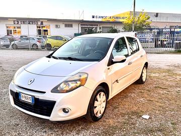 RENAULT CLIO 1.2 16V GPL 5 Unipro