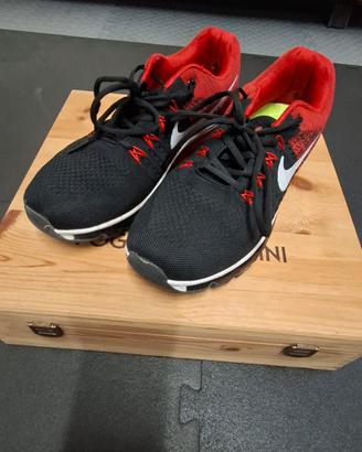 nike rosso nero taglia 42