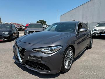Alfa Romeo Giulia 2.2 Turbodiesel 210 CV AT8 AWD Q
