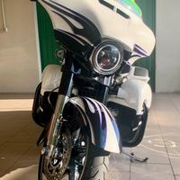 Harley Davidson Street Glide CVO 2016 FLHXSE