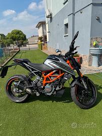 KTM Duke 125