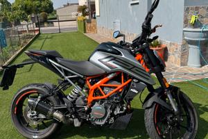 KTM Duke 125