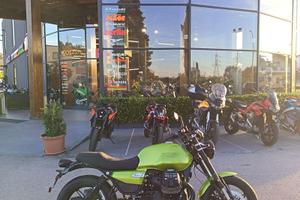 Moto Guzzi V7 SPORT Verde Legnano
