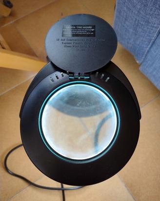 Lampada precisione con lente ingrandimento