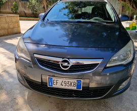 Opel astra j