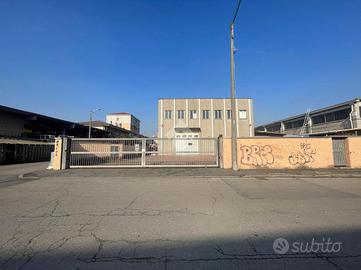 CAPANNONE A NOVA MILANESE