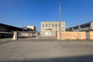 CAPANNONE A NOVA MILANESE