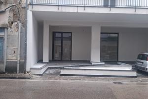 Affittô locali consortile via roma mq 80/100/120