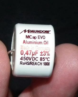 Condensatori Mundorf 0,47ùF 450vdc 20x14