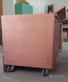 Cassa legno con rotelle