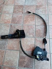 Renault Espace V serratura portiera A06123