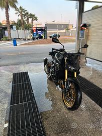 Honda hornet 1000 sp