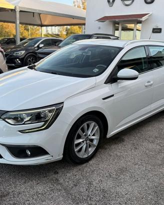 RENAULT Mégane Sporter dCi 8V 110 CV Energy Bus.