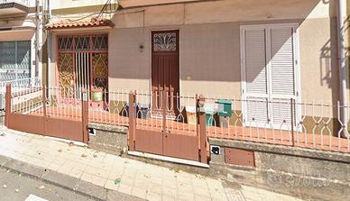 Rif 993 Appartamento al Piano Terra con Giardino