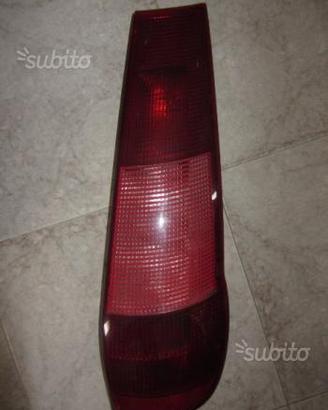 Fanale posteriore destro dx punto prima 1 I serie