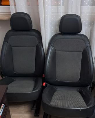 sedili posteriori Opel Astra 2015