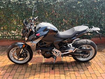 Bmw F900R del 2024