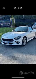 Fiat 124 spider lusso