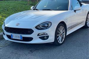 Fiat 124 spider lusso