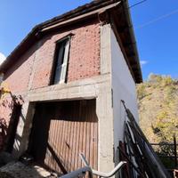 CASA INDIPENDENTE A INTROD