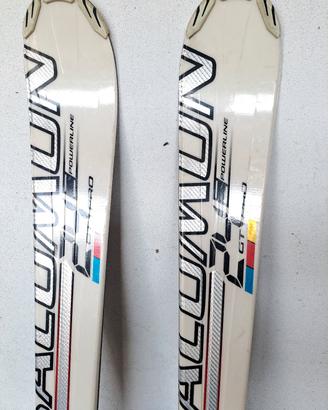 attrezzatura da sci invernale