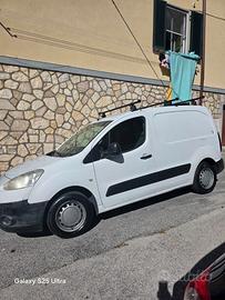 Furgone  autocarro