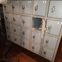 cassettiera porta valori per palestra o uffici 