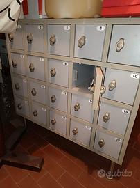 cassettiera porta valori per palestra o uffici 