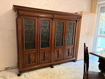 Armadio libreria in legno + scrivania e sedie