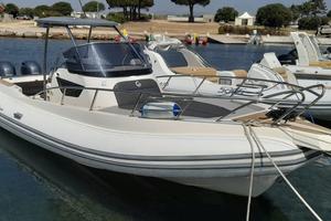 Gommone capelli Tempest 900