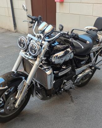 triumph rocket III classic