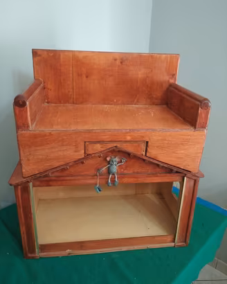 Cuccia/Panchetta in legno