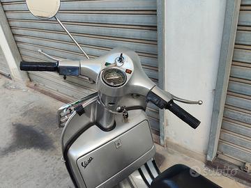 vespa p200e