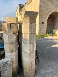 Colonna Ottagonale con Cavitello