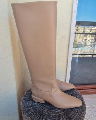 stivali al ginocchio numero 37