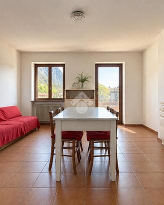 4 LOCALI A VILLA SANTINA