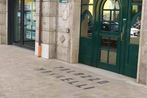 Locale Commerciale A Reddito
