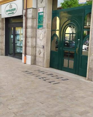 Locale Commerciale A Reddito