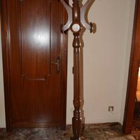 Attaccapanni - Piantana porta abiti in legno