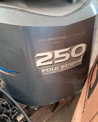 yamaha 250 cv fuoribordo