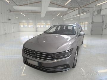 VOLKSWAGEN PASSAT VARIANT 2.0 TDI SCR EVO 90KW BUS