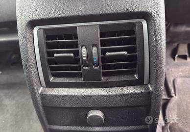 Bocchetta aria posteriore centrale BMW serie 4 cou