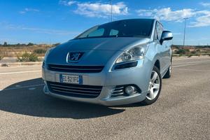 Peugeot 5008 - Pari al nuovo