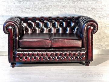Divano Chesterfield inglese vintage in pelle