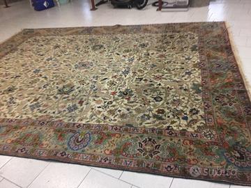 Tappeto persiano pregiato