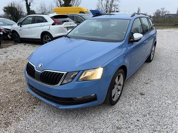 Skoda Octavia 2.0 TDI SCR 150 CV DSG Wagon Executi