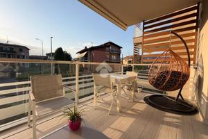 4 LOCALI A ALBANO SANT'ALESSANDRO