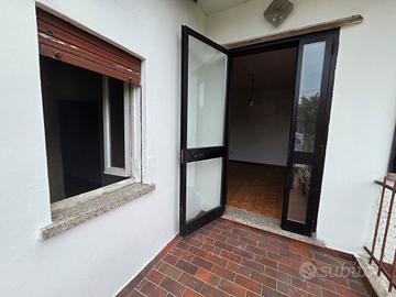 Fosso:appartamento al piano terra in bifamiliare,