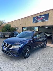 Volkswagen Tiguan 2.0 TDI 150 CV SCR DSG R-Line
