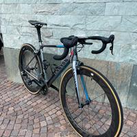 Bici da corsa Canyon endurace CF 9.0